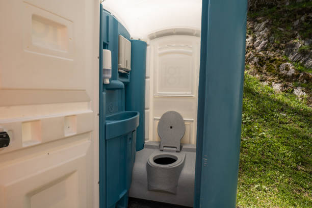 Portable Toilet Options We Offer in Huntingdon, TN